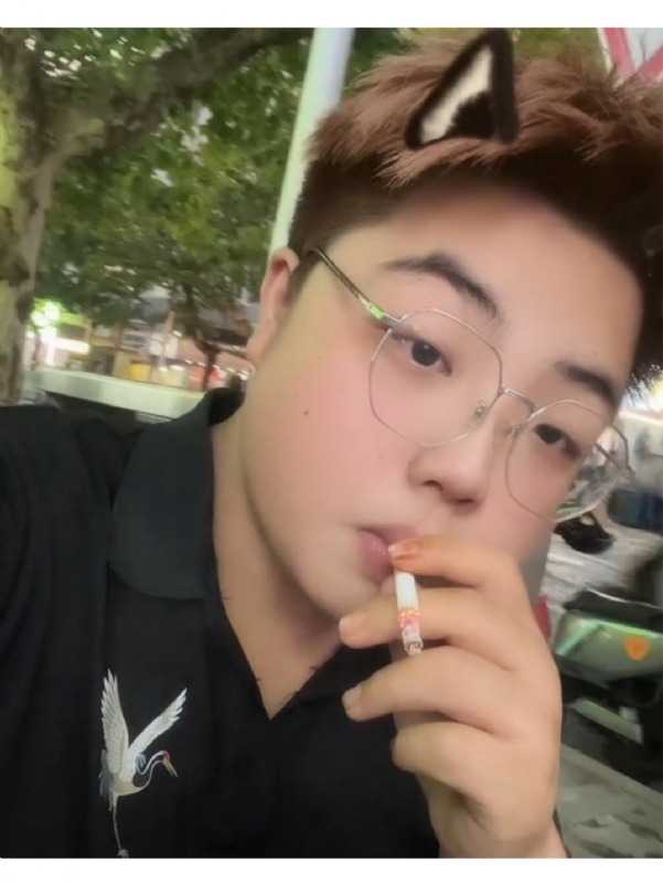 不循环的缘的第一张照片--岳阳相亲服务中心