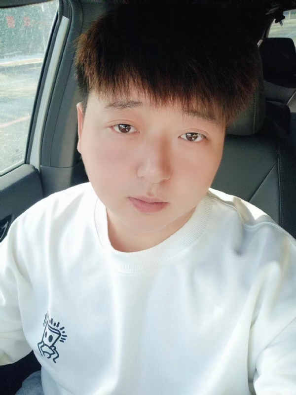 可乐加冰的第一张照片--岳阳相亲服务中心