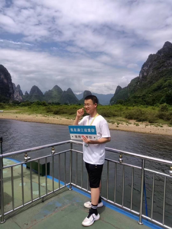决胜时刻的第三张照片--岳阳相亲服务中心