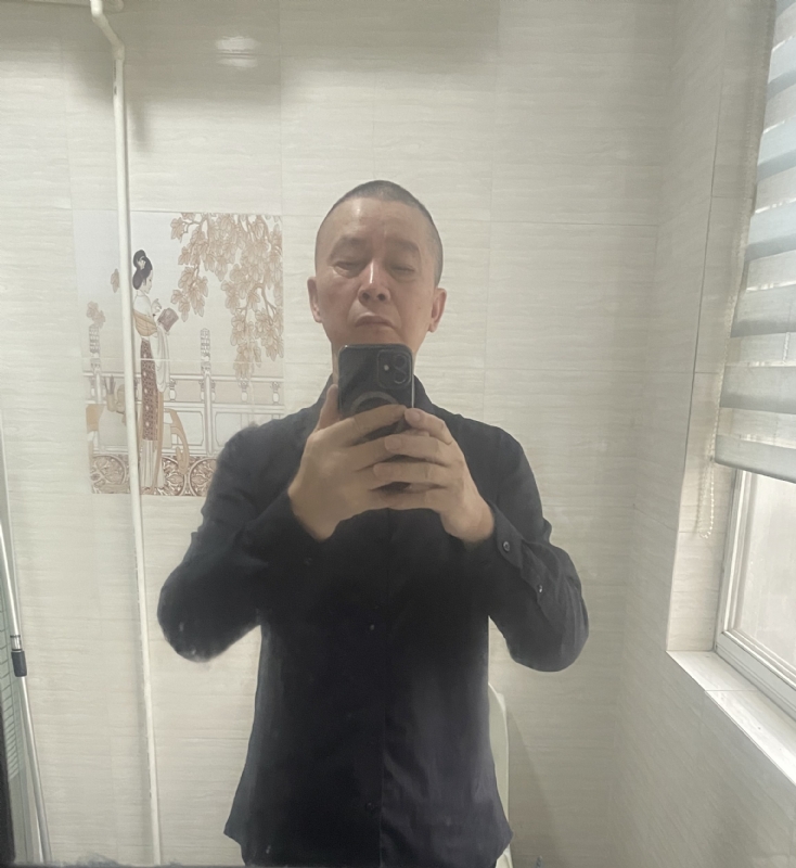 荣哥的第一张照片--岳阳相亲服务中心