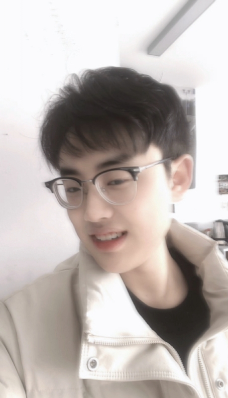 梁21的第一张照片--岳阳相亲服务中心