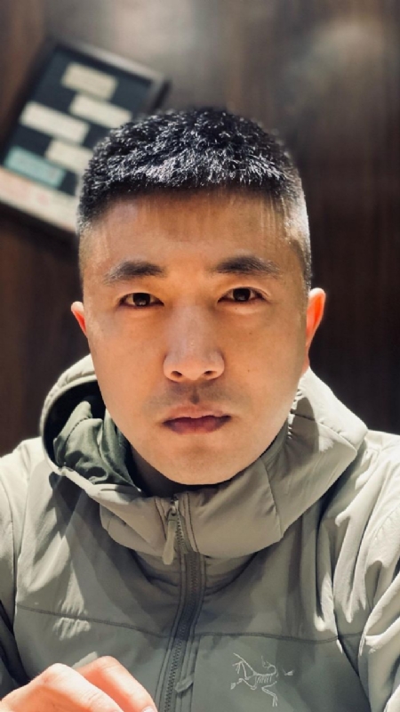 山中何缘的第一张照片--岳阳相亲服务中心