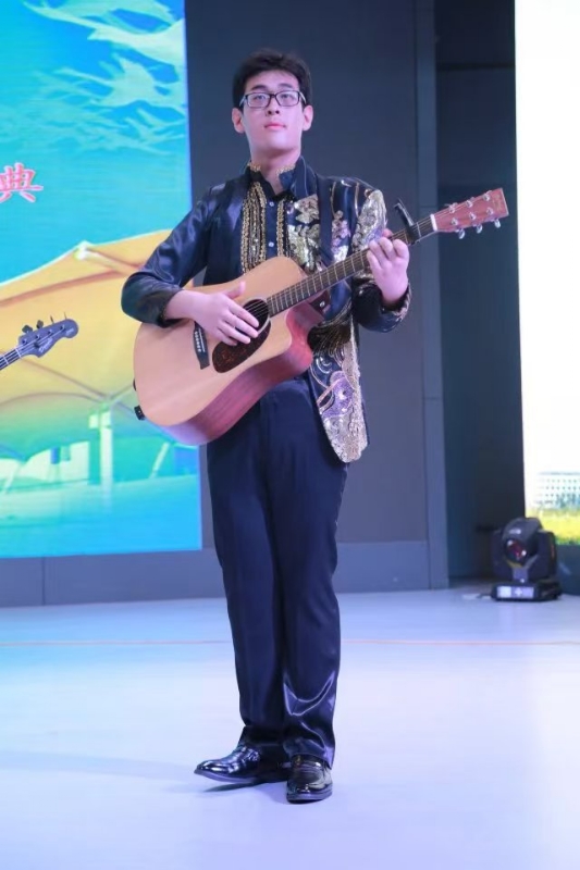 一叶知秋ZG的第一张照片--岳阳相亲服务中心