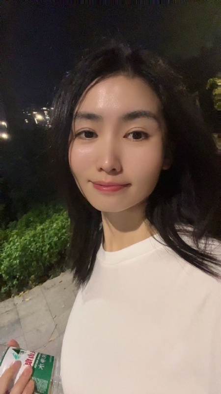pan的第一张照片--岳阳相亲服务中心
