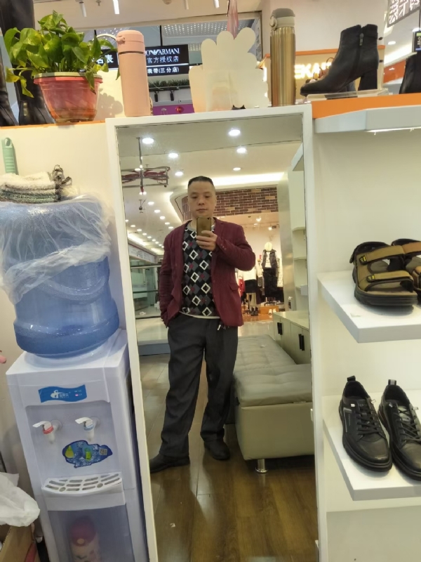 真诚征婚的第四张照片--岳阳相亲服务中心