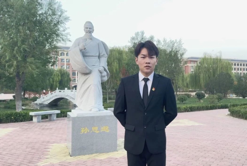尚明月的第一张照片--岳阳相亲服务中心