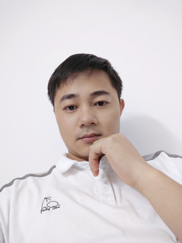 啊良的第一张照片--岳阳相亲服务中心