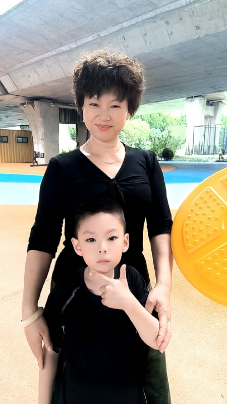 火凤凰的第一张照片--岳阳相亲服务中心