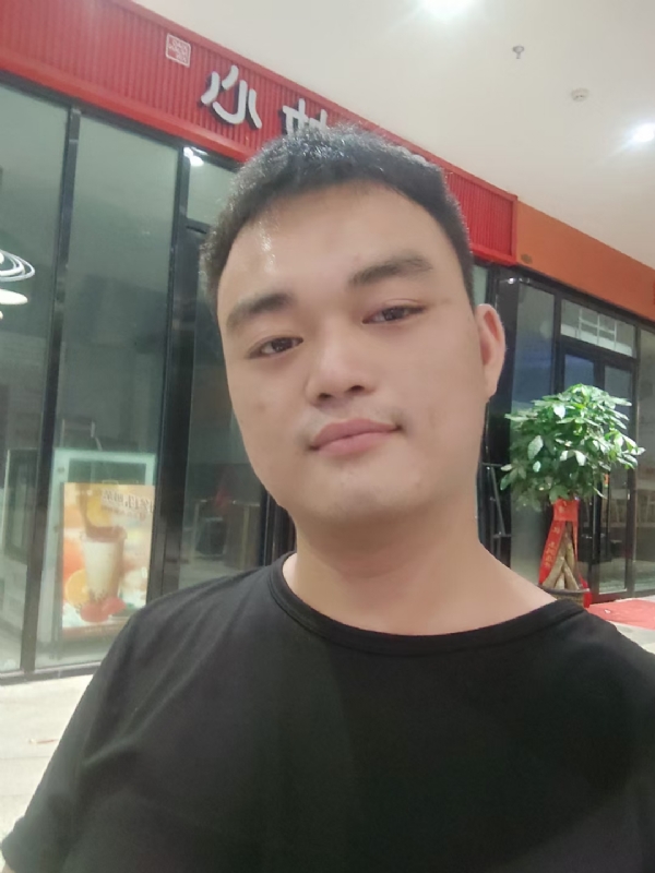 寻找另一半的第一张照片--岳阳相亲服务中心