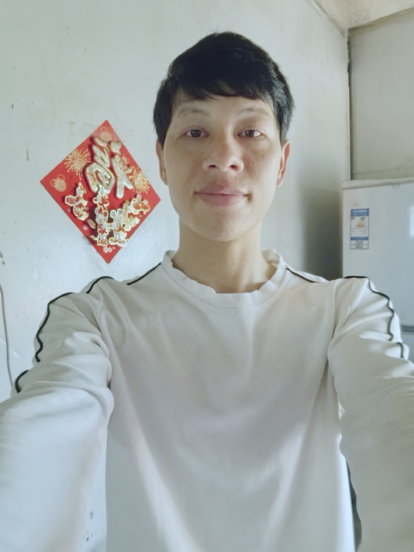 夏风微凉的第一张照片--岳阳相亲服务中心