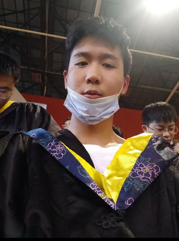 落落大方的第一张照片--岳阳相亲服务中心