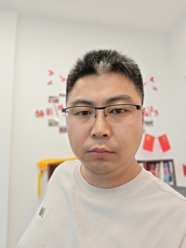 苦海寻舟的第一张照片--岳阳相亲服务中心