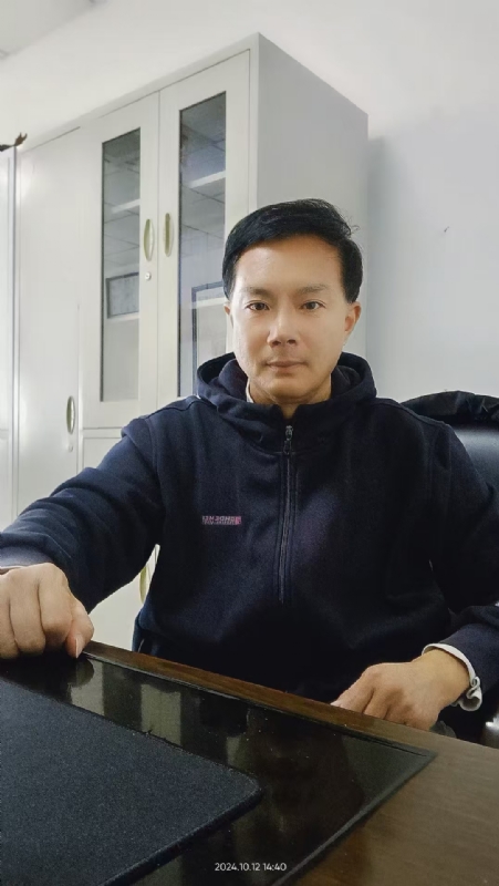 枫叶的第一张照片--岳阳相亲服务中心