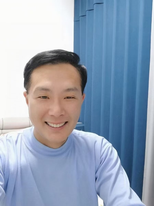 枫叶的第三张照片--岳阳相亲服务中心