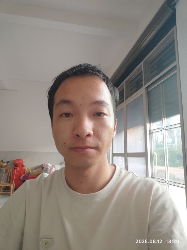 杨培鑫的第一张照片--岳阳相亲服务中心