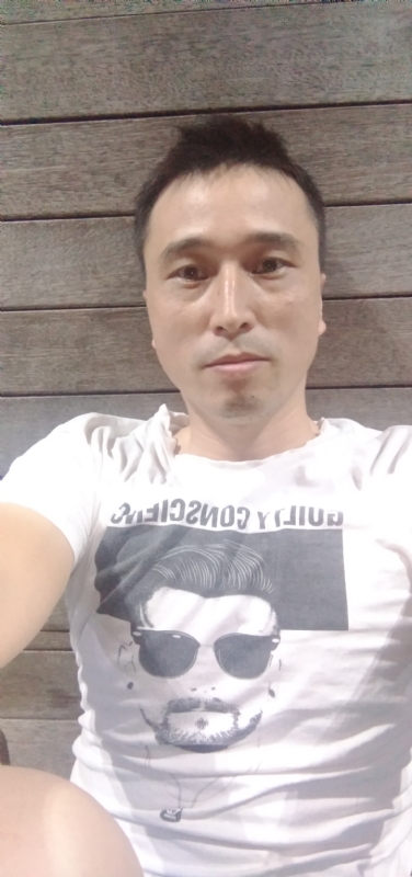 笑看一切的第一张照片--岳阳相亲服务中心