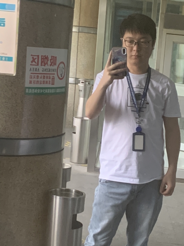 潜伏的第一张照片--岳阳相亲服务中心