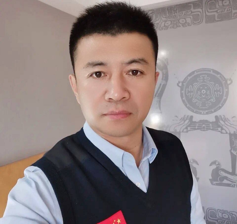 生在红旗下的第二张照片--岳阳相亲服务中心