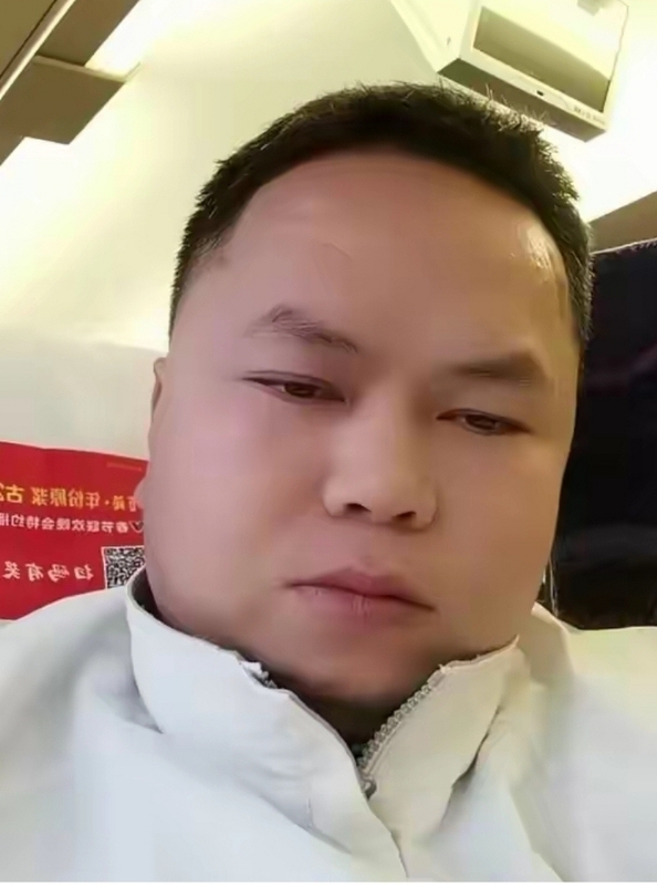 邂逅另一半的第一张照片--岳阳相亲服务中心