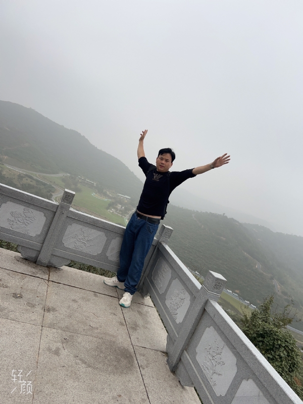 择一人白头偕老的第三张照片--岳阳相亲服务中心