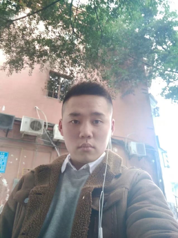 想了很久的男人的第一张照片--岳阳相亲服务中心