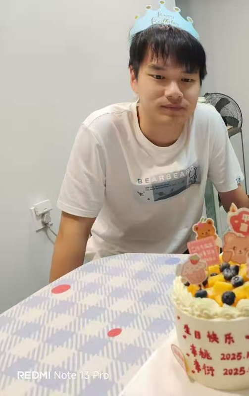 yan的第一张照片--岳阳相亲服务中心