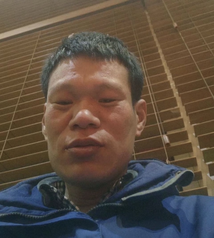 爱你在心口难开的第一张照片--岳阳相亲服务中心