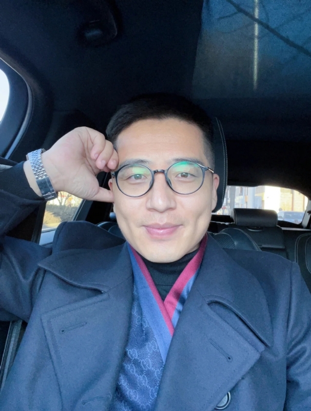 只为与你相遇的第二张照片--岳阳相亲服务中心