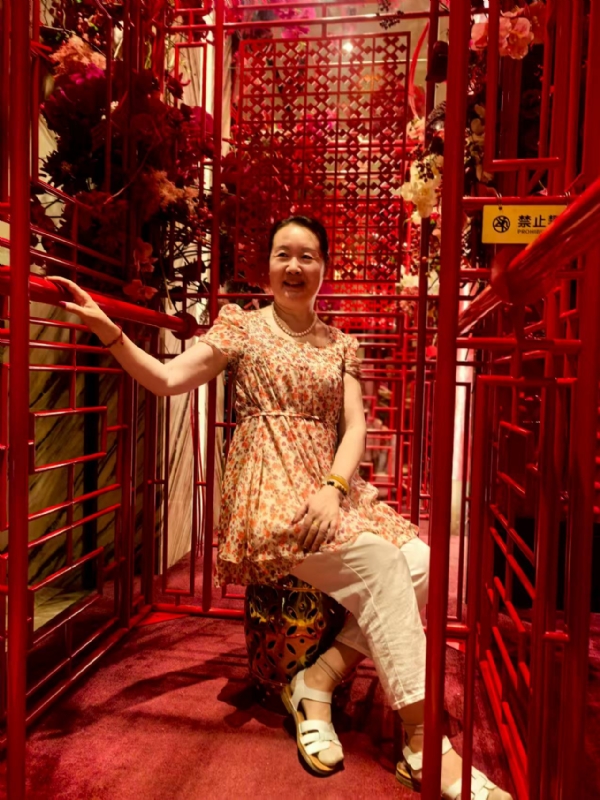 夜莺的第六张照片--岳阳相亲服务中心