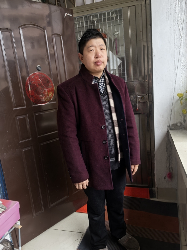 卢显澳的第一张照片--岳阳相亲服务中心