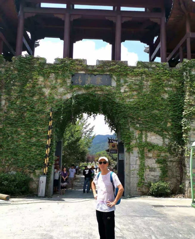 品心人的第一张照片--岳阳相亲服务中心