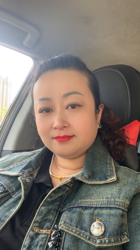 云中的蝶的第一张照片--岳阳相亲服务中心