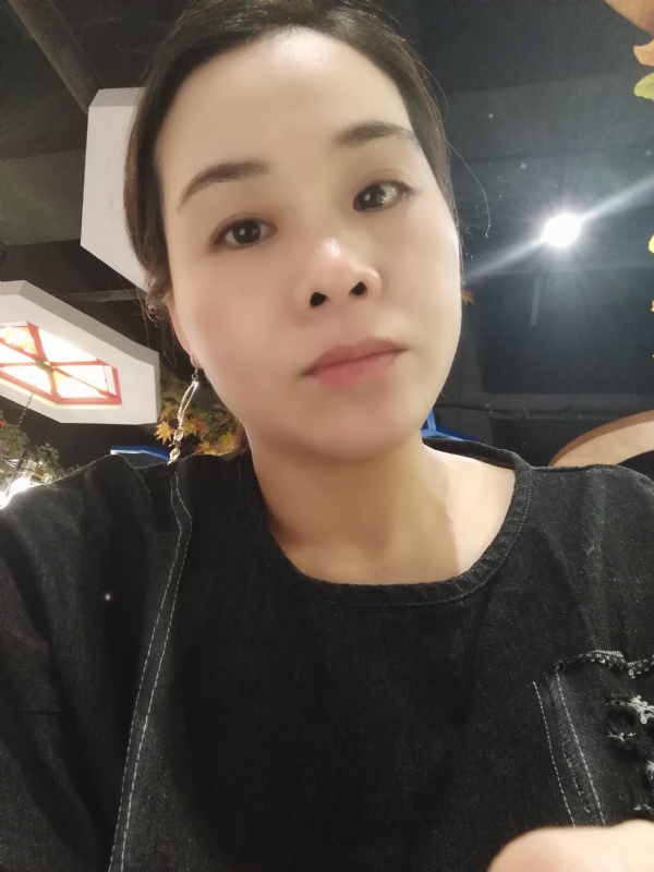 喜欢黑巧的第一张照片--岳阳相亲服务中心